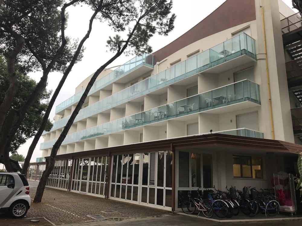 Park Hotel Ermitage Resort & Spa Lido di Jesolo Esterno foto